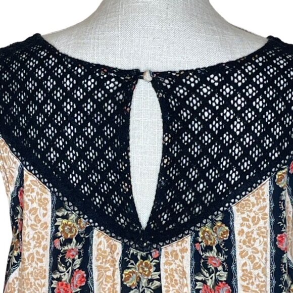 UMGEE Floral Tunic Dress with Black Lace Trim - Size Medium - Picture 5 of 7